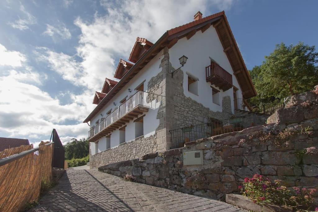 Casa Rural Enekoizar Abaurrea Alta Екстериор снимка