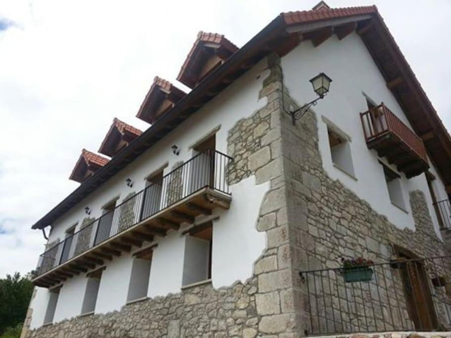 Casa Rural Enekoizar Abaurrea Alta Екстериор снимка