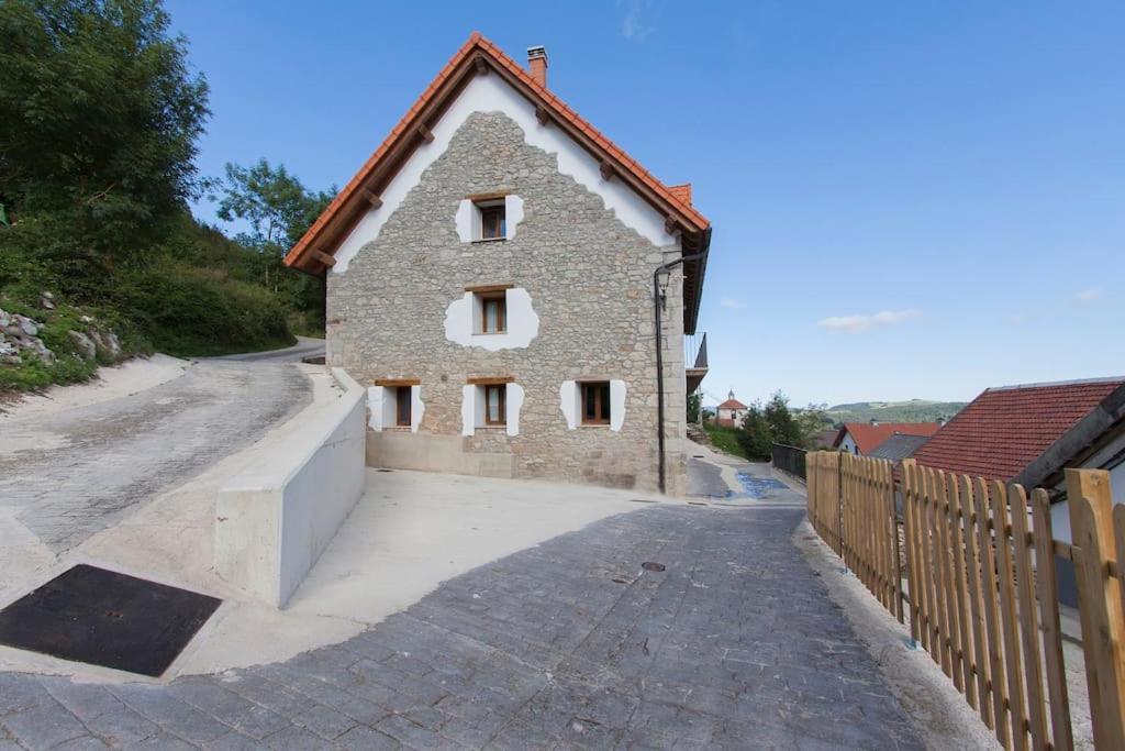 Casa Rural Enekoizar Abaurrea Alta Екстериор снимка